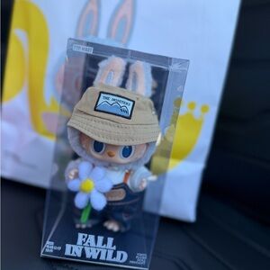 The monster Fall in the wind